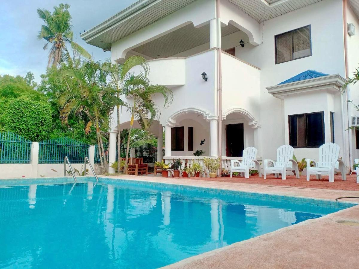 Beth'S Villa Moalboal Exteriér fotografie